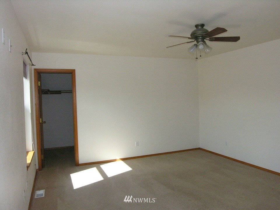 17931 Daryl Lane Southwest Rochester, WA 98579 - Photo 9 of 19