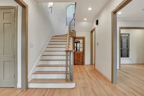 $2,000,000 | 74 Briar Hollow Lane, Houston, TX 77027