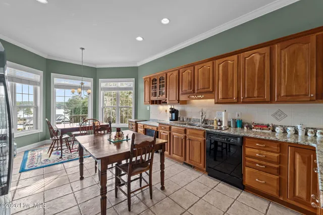 $525,000 | 122 Shaw Drive, Seven Lakes, NC 27376