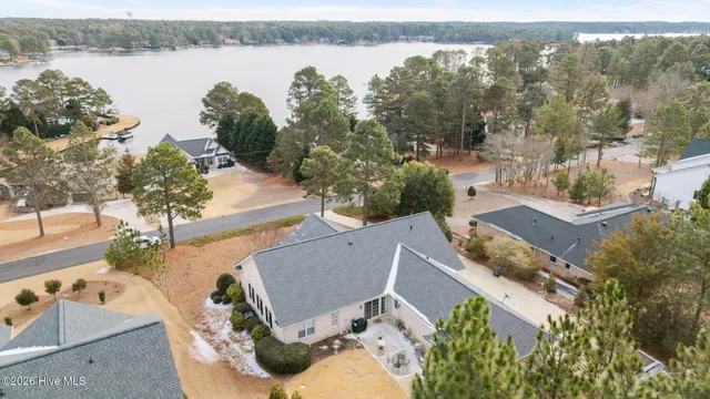 $525,000 | 122 Shaw Drive, Seven Lakes, NC 27376