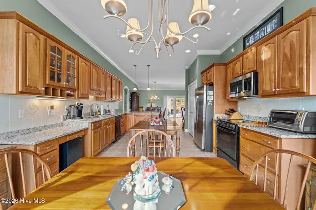 $525,000 | 122 Shaw Drive, Seven Lakes, NC 27376