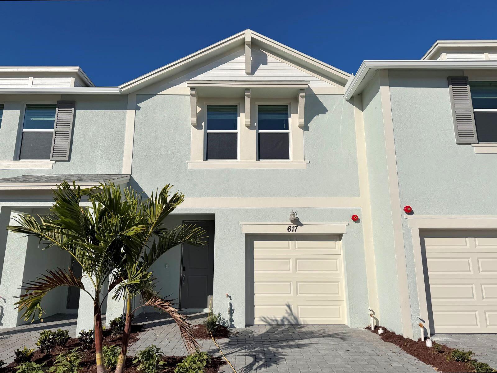 617 Salisbury Circle Fort Pierce, FL 34982 - Photo 1 of 16 617 Salisbury Cir