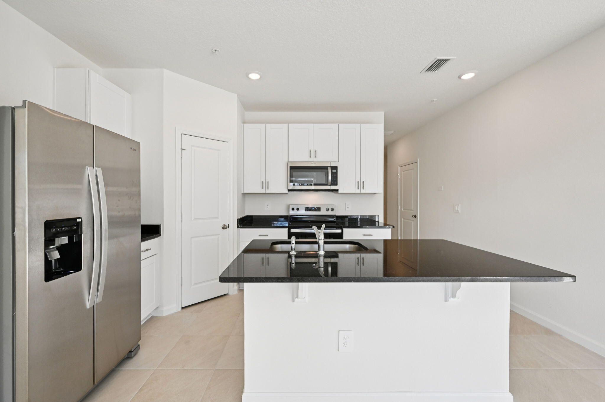 617 Salisbury Circle Fort Pierce, FL 34982 - Photo 3 of 16 578 Salisbury Cir Fort Pierce (13)