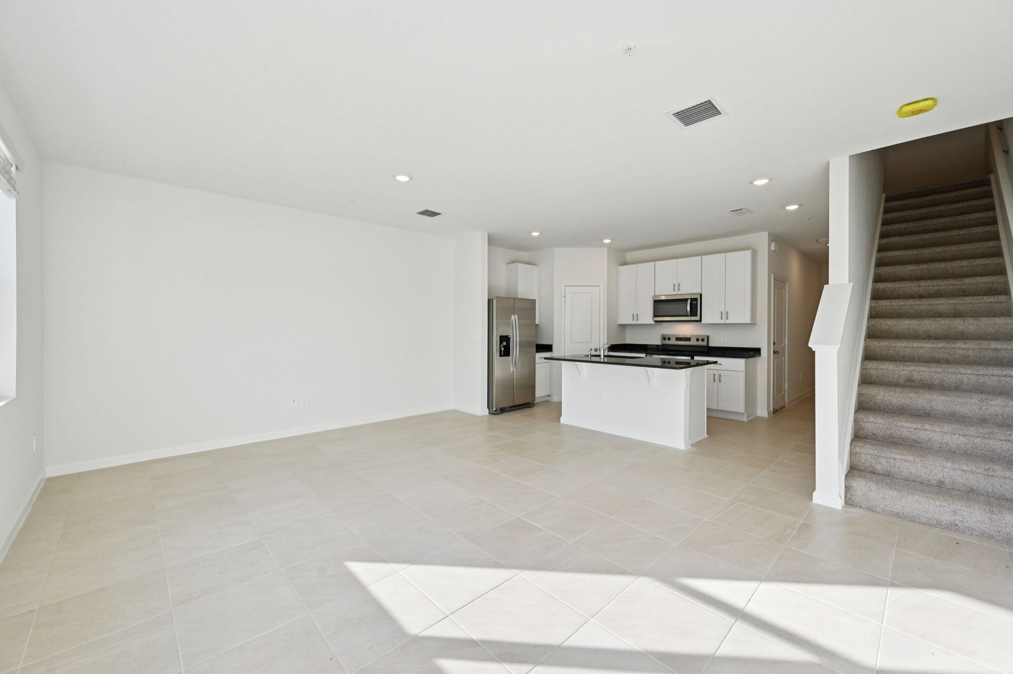 617 Salisbury Circle Fort Pierce, FL 34982 - Photo 5 of 16 578 Salisbury Cir Fort Pierce (10)