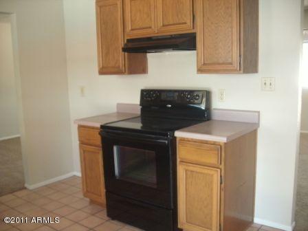 3831 West Charter Oak Road Phoenix, AZ 85029 - Photo 2 of 8 kitchen