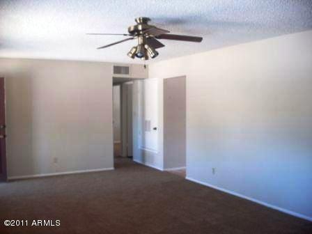 3831 West Charter Oak Road Phoenix, AZ 85029 - Photo 6 of 8 living
