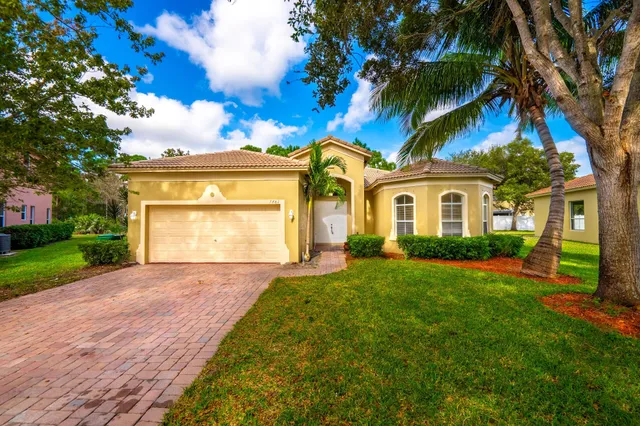 $340,000 | 5761 Spanish River Road, Fort Pierce, FL 34951