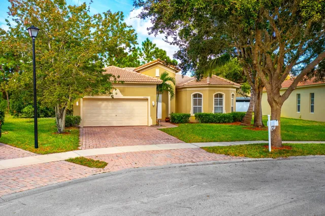 $340,000 | 5761 Spanish River Road, Fort Pierce, FL 34951