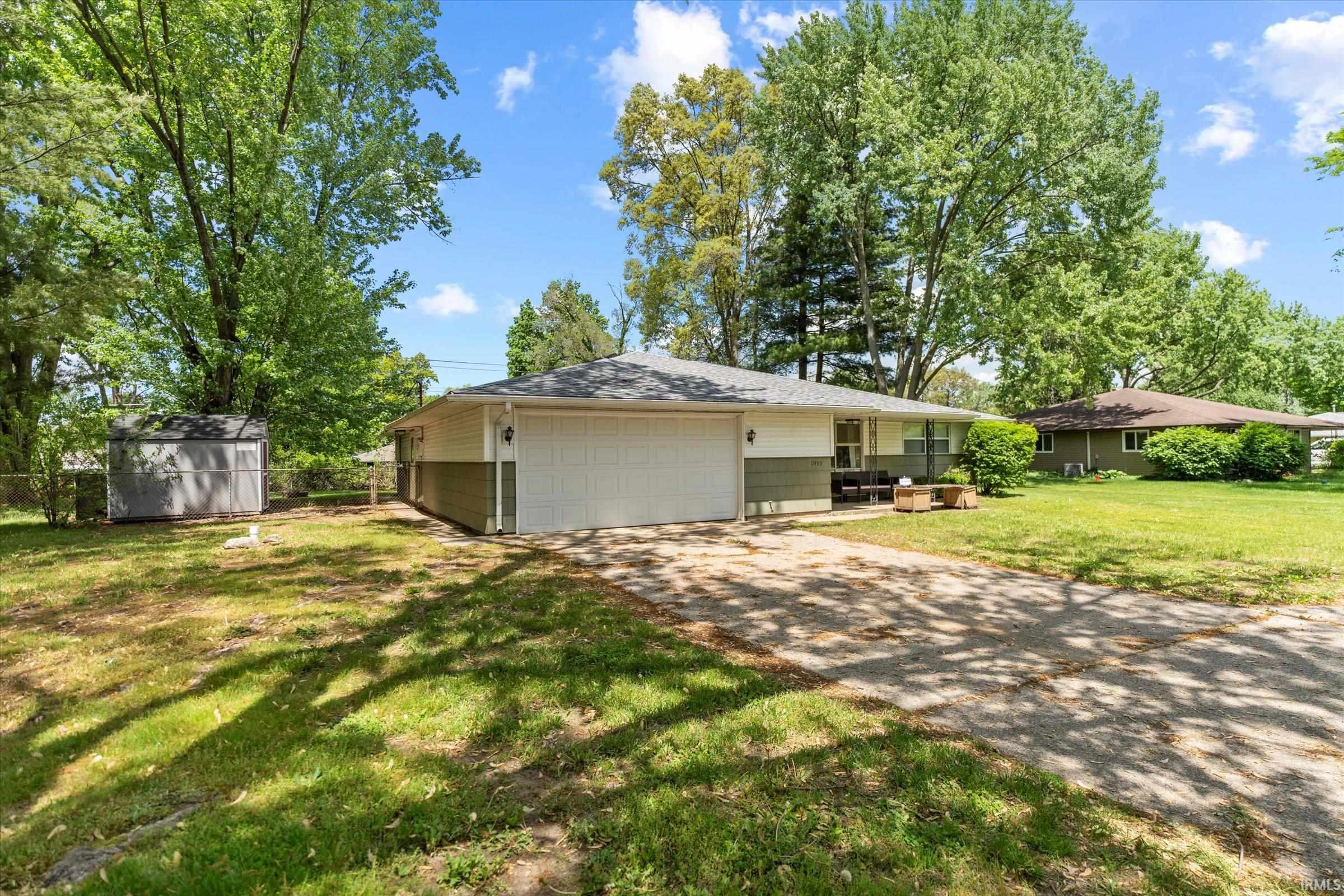 17495 Cleveland Road South Bend, IN 46635 - Photo 12 of 26