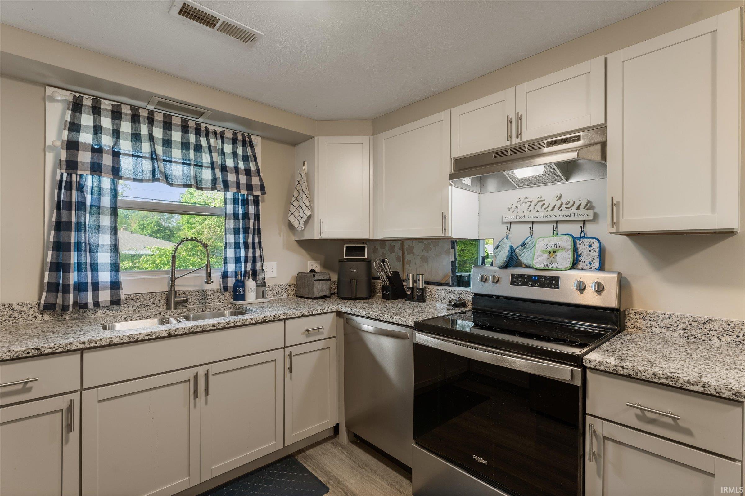 17495 Cleveland Road South Bend, IN 46635 - Photo 16 of 26