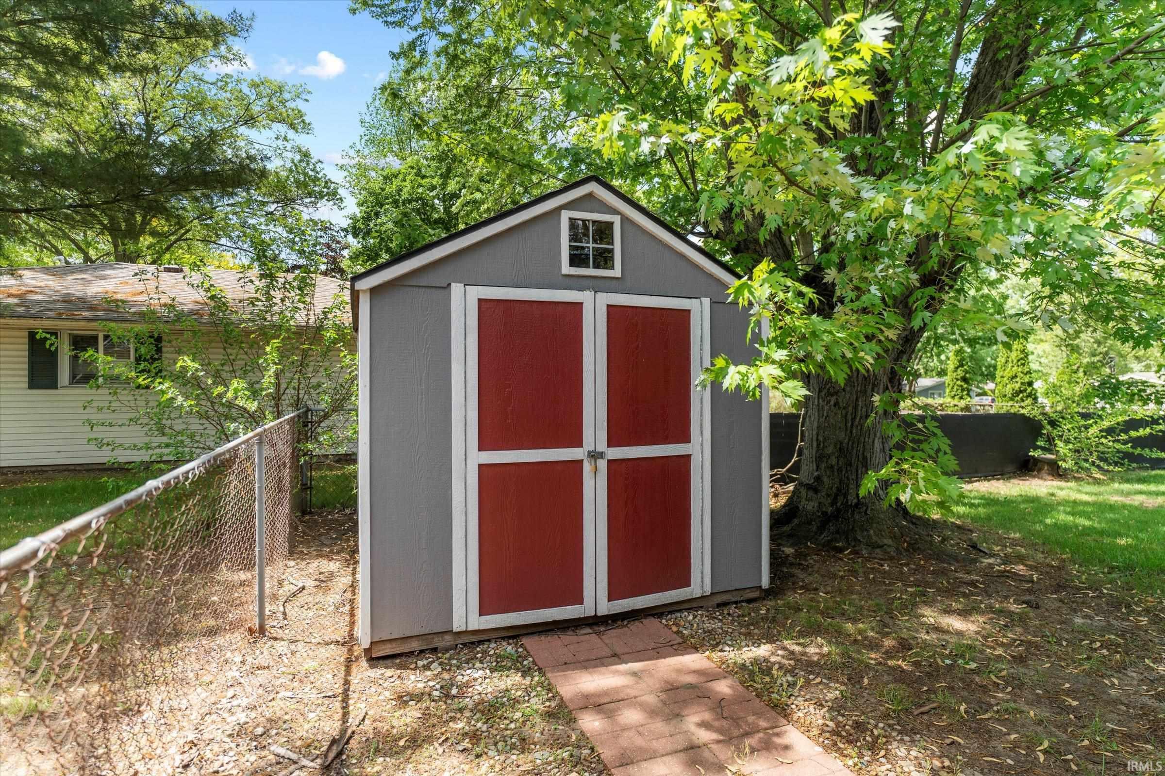 17495 Cleveland Road South Bend, IN 46635 - Photo 23 of 26