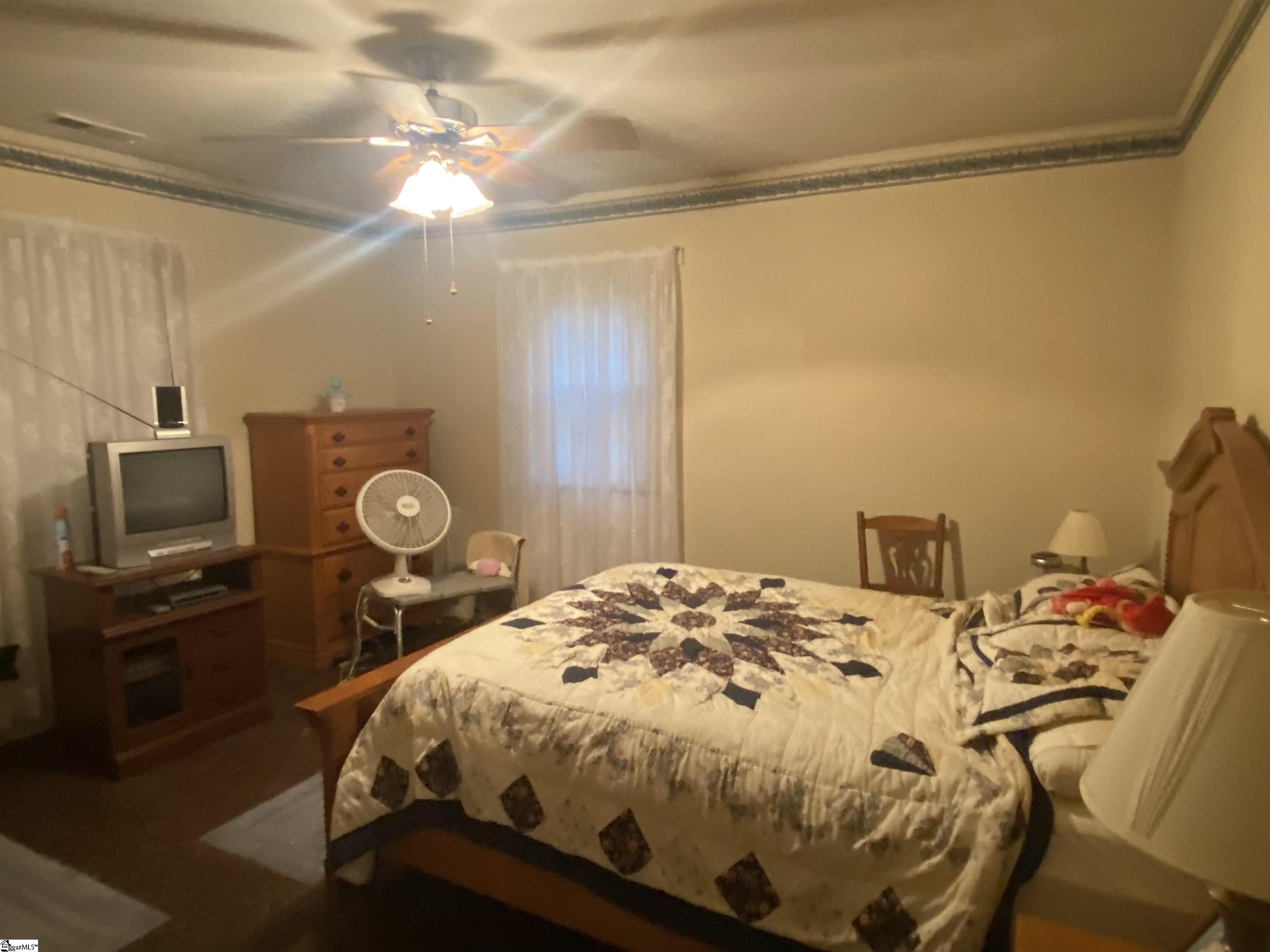 101 Jackson Street Clinton, SC 29325 - Photo 8 of 22 Gallery Image 8