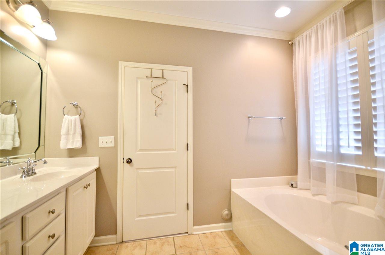 4030 Highland Ridge Road Birmingham, AL 35242 - Photo 14 of 24