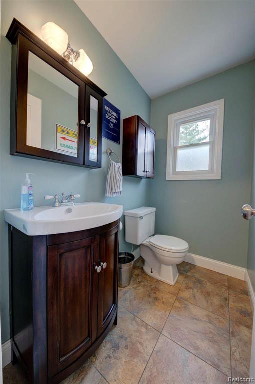 4386 Beach Road Troy, MI 48098 - Photo 47 of 56