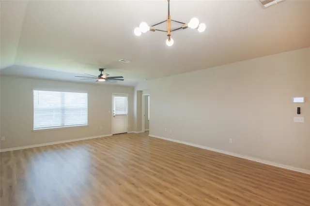 $2,100 | 108 Freedom Park Avenue, Liberty Hill, TX 78642