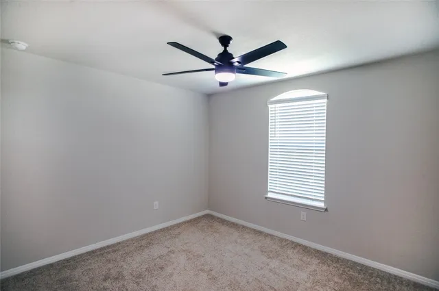 $2,100 | 108 Freedom Park Avenue, Liberty Hill, TX 78642