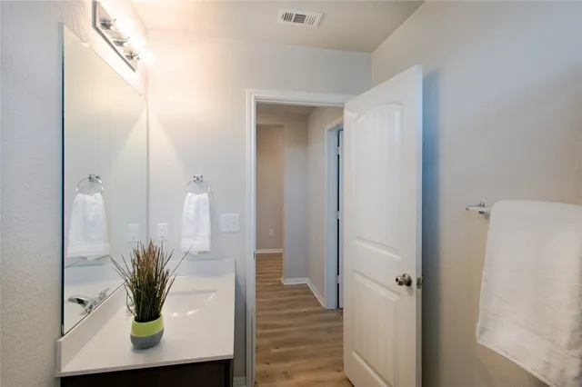 $2,100 | 108 Freedom Park Avenue, Liberty Hill, TX 78642