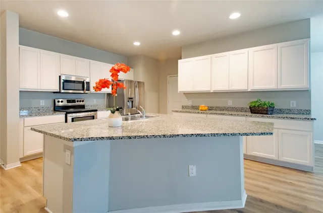 $2,100 | 108 Freedom Park Avenue, Liberty Hill, TX 78642