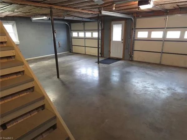 $294,900 | 1113 Ridgecliff Drive, Rural Hall, NC 27045