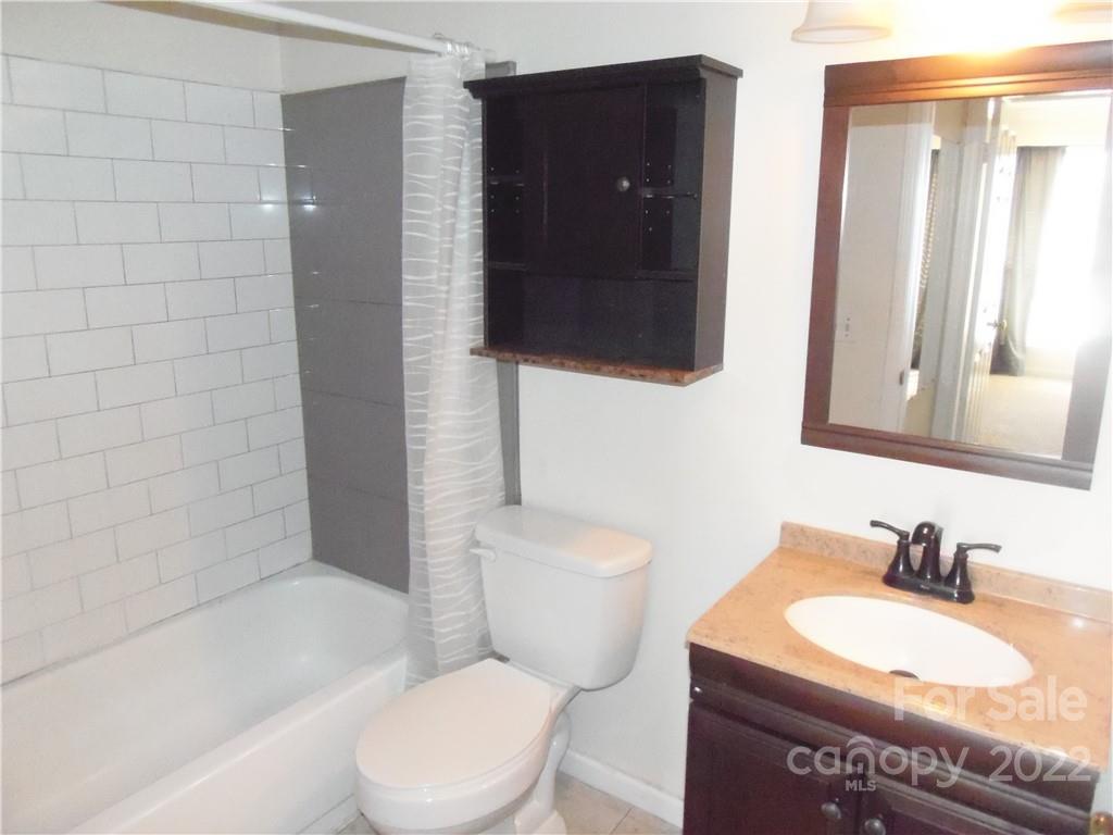 11042 Cedar View Road Charlotte, NC 28226 - Photo 11 of 29 Gallery Image 11