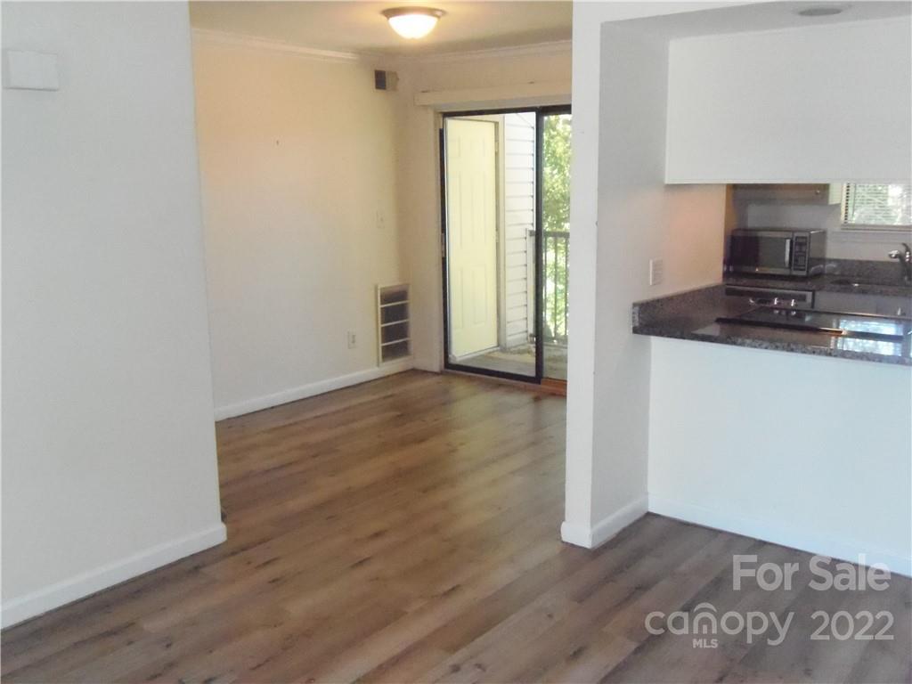 11042 Cedar View Road Charlotte, NC 28226 - Photo 3 of 29 Gallery Image 3