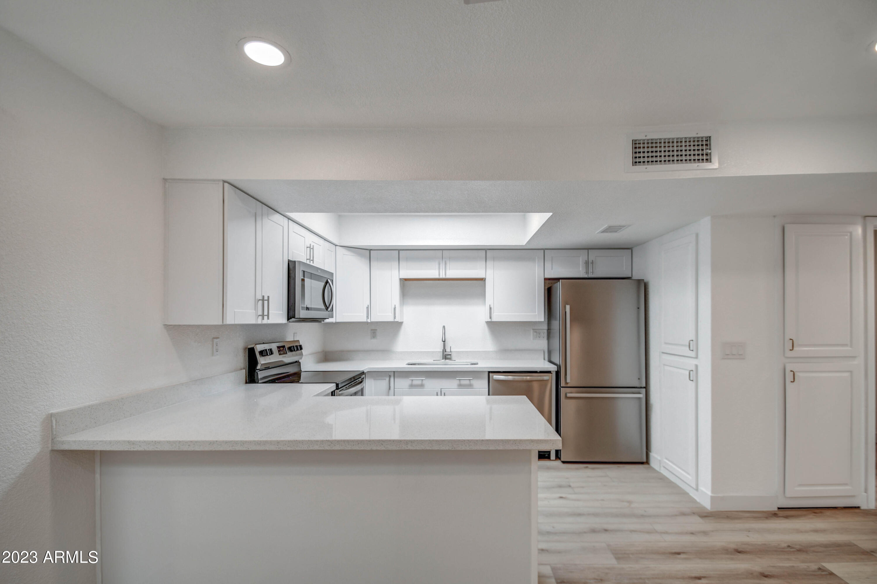 332 North Dobson Road, Unit 26 Mesa, AZ 85201 - Photo 3 of 19 KITCHEN 2