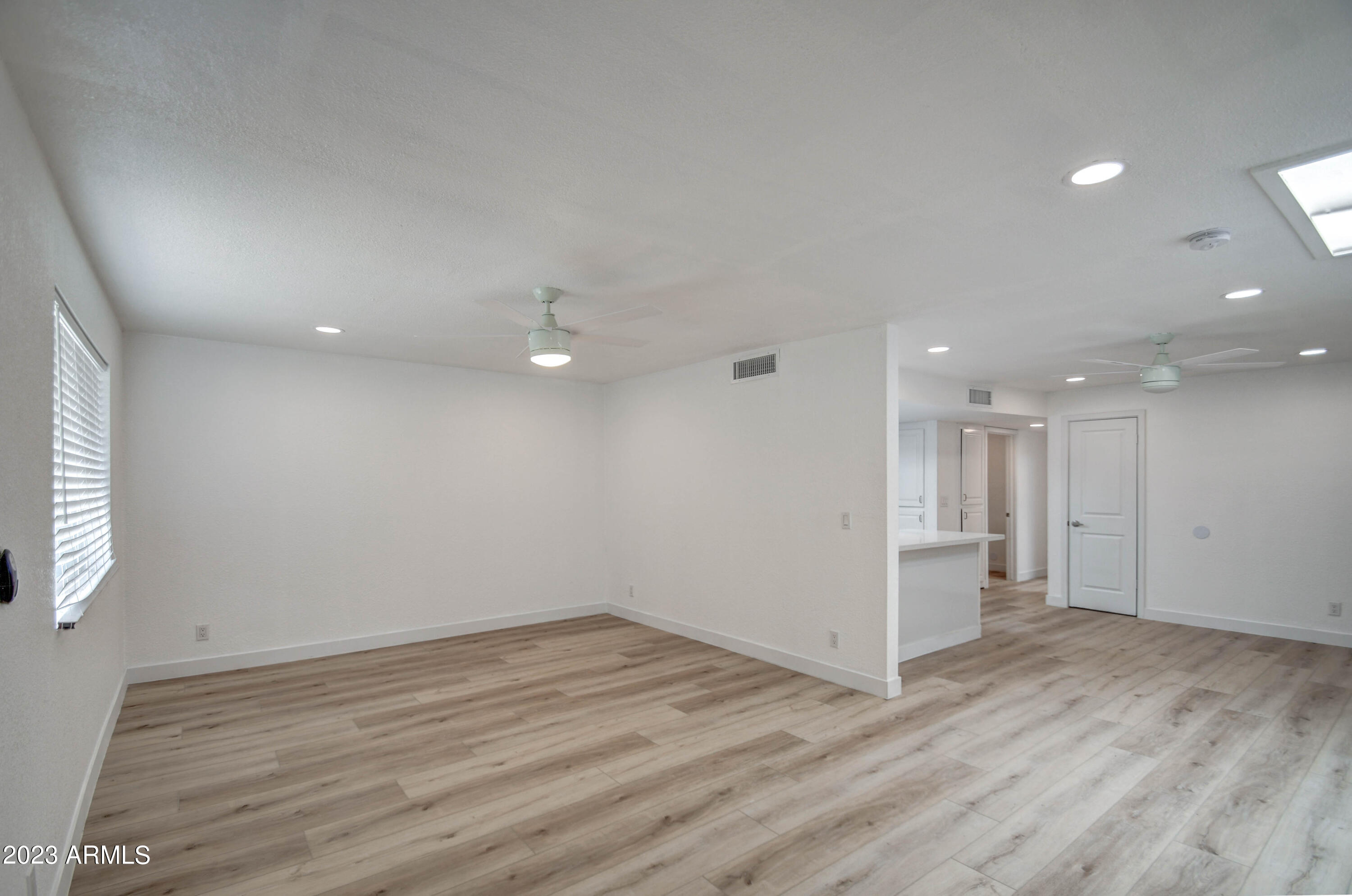 332 North Dobson Road, Unit 26 Mesa, AZ 85201 - Photo 6 of 19 LIVING 4