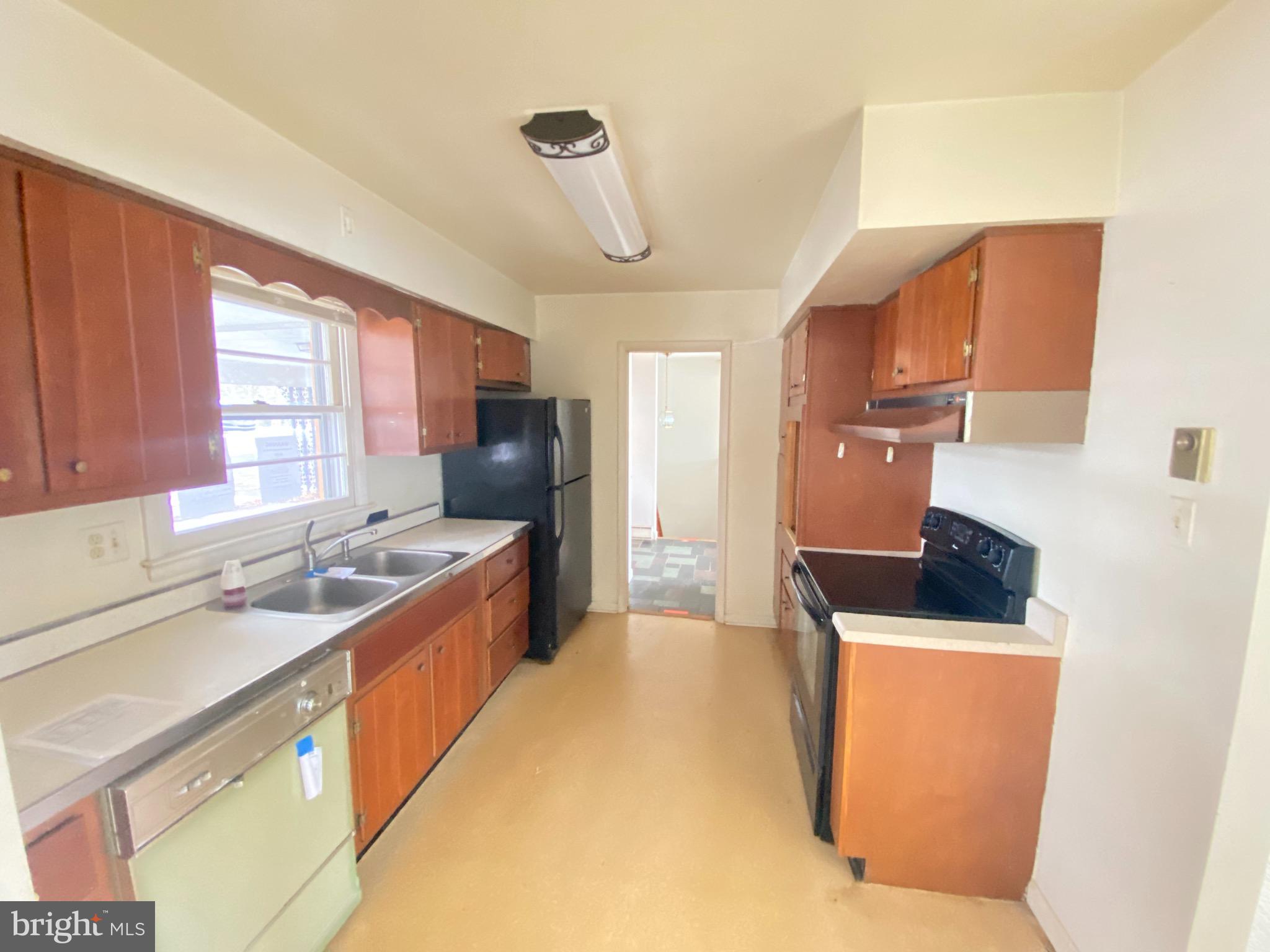 2728 Cedar Drive Riva, MD 21140 - Photo 5 of 17 Interior