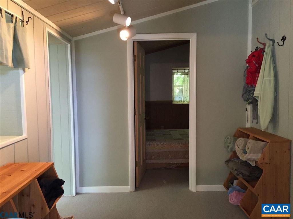 583 Reeds Gap Road Lyndhurst, VA 22952 - Photo 17 of 40 Gallery Image 17