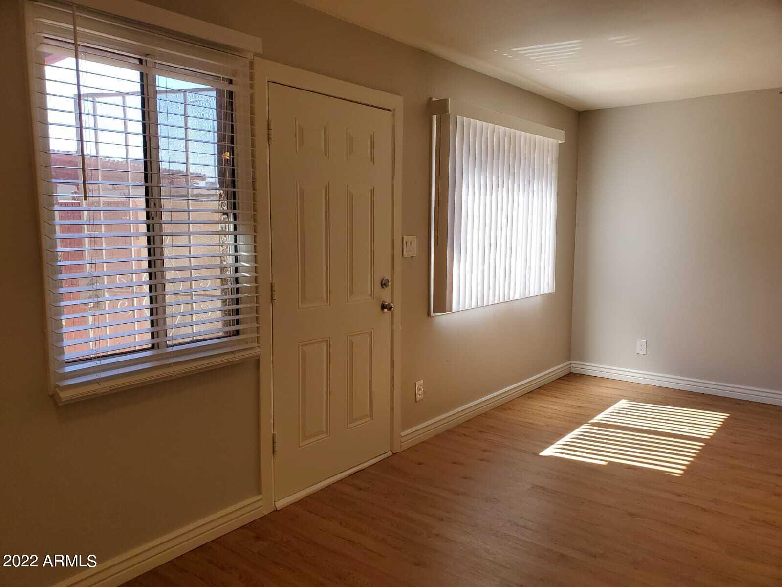 4014 West Wonderview Road Phoenix, AZ 85019 - Photo 5 of 11 living room