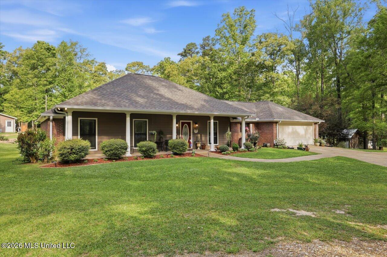 174 South Eagle Ridge Drive Florence, MS 39073 - Photo 2 of 76 02-174 S Eagle Ridge Dr _ Hometoursms.co