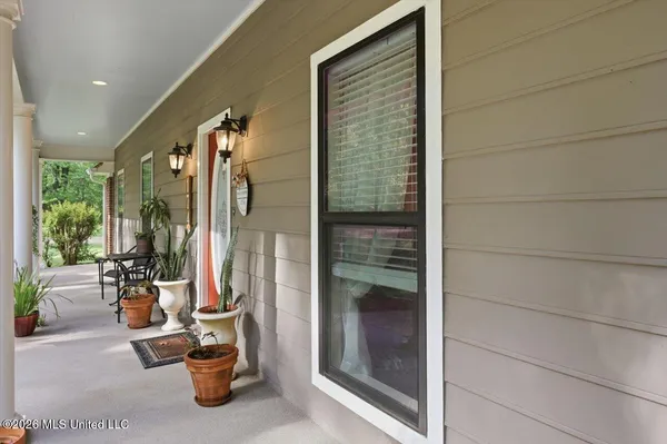 $749,000 | 174 South Eagle Ridge Drive, Florence, MS 39073