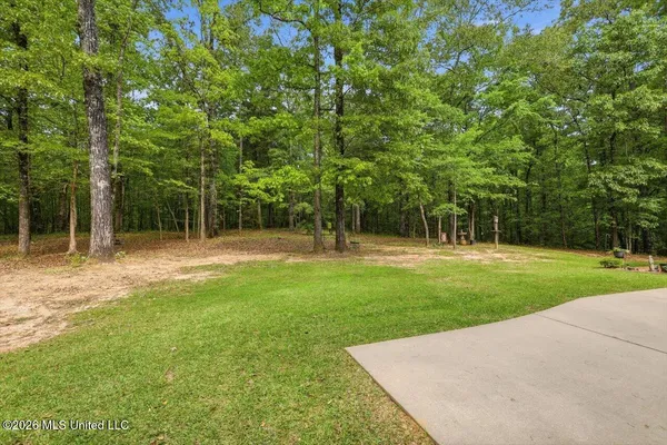 $749,000 | 174 South Eagle Ridge Drive, Florence, MS 39073