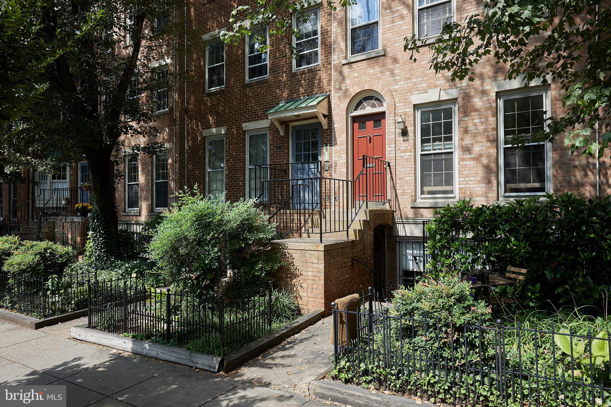 1949 Calvert Street Northwest, Unit E Washington, DC 20009 - Photo 1 of 39