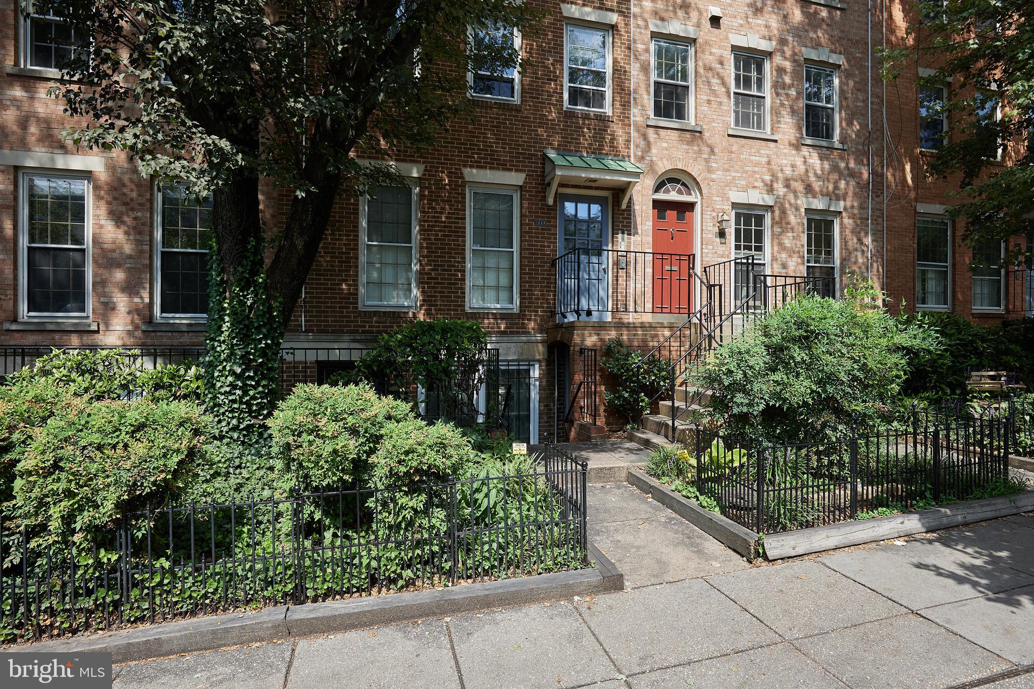 1949 Calvert Street Northwest, Unit E Washington, DC 20009 - Photo 23 of 39