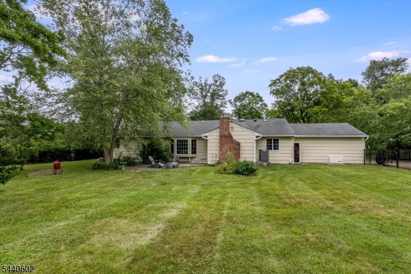 24 Brookfield Way Mendham, NJ 07945 - Photo 30 of 32