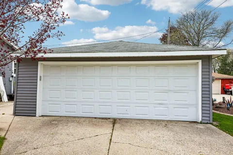 $359,900 | 9600 West Morgan Avenue, Milwaukee, WI 53228
