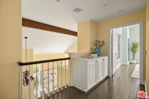 $1,369,000 | 350 Anzio Way, Oak Park, CA 91377