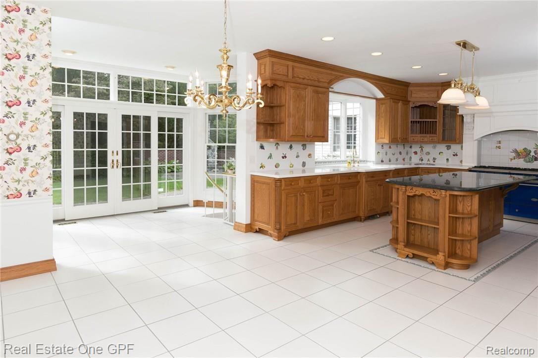 521 Lake Shore Road Grosse Pointe, MI 48236 - Photo 13 of 58 521LakeShoreRd-10.jpg