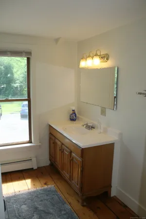 $2,650 | 955 Main Street, Coventry, CT 06238