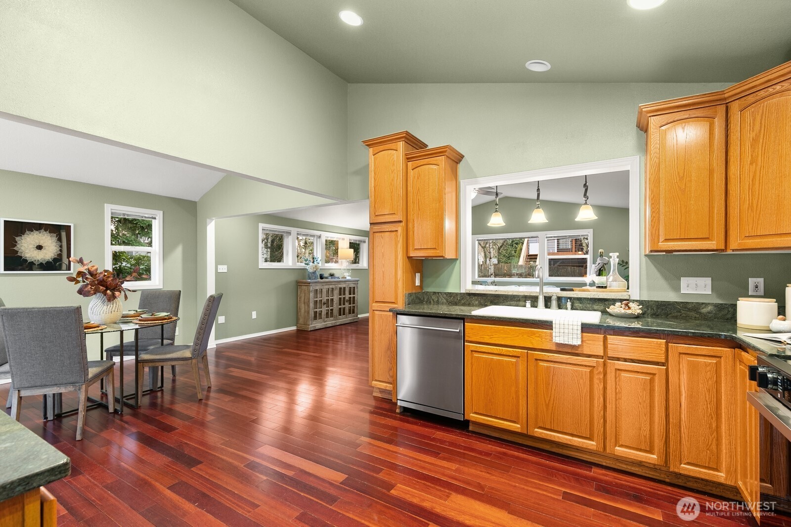 17637 162nd Place Southeast Renton, WA 98058 - Photo 11 of 35