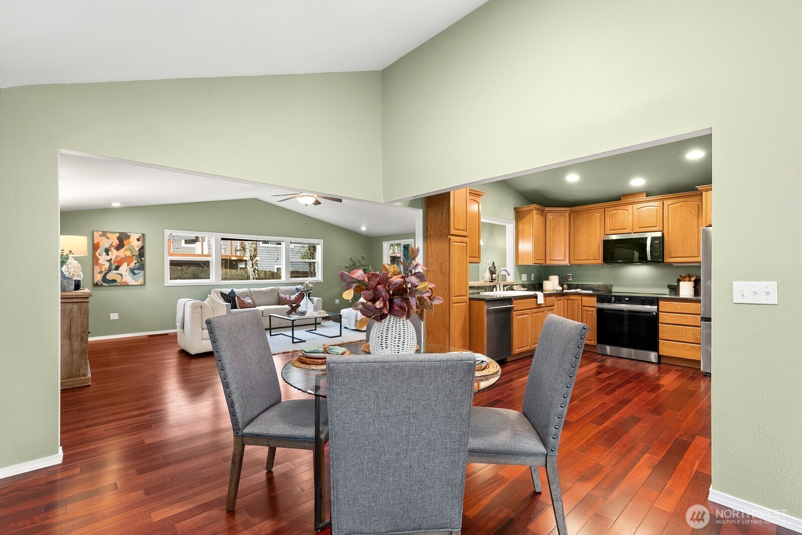 17637 162nd Place Southeast Renton, WA 98058 - Photo 12 of 35