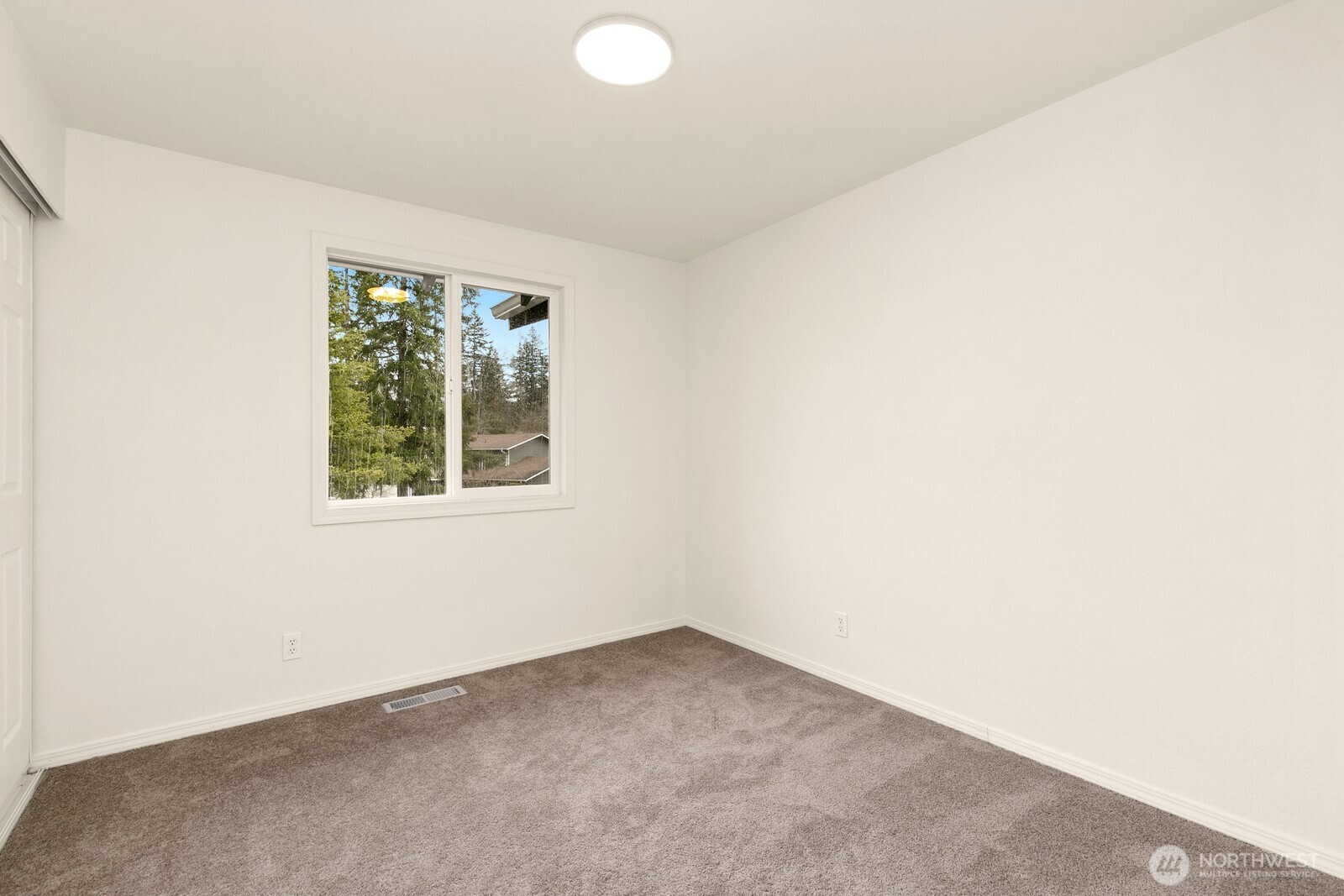 17637 162nd Place Southeast Renton, WA 98058 - Photo 20 of 35