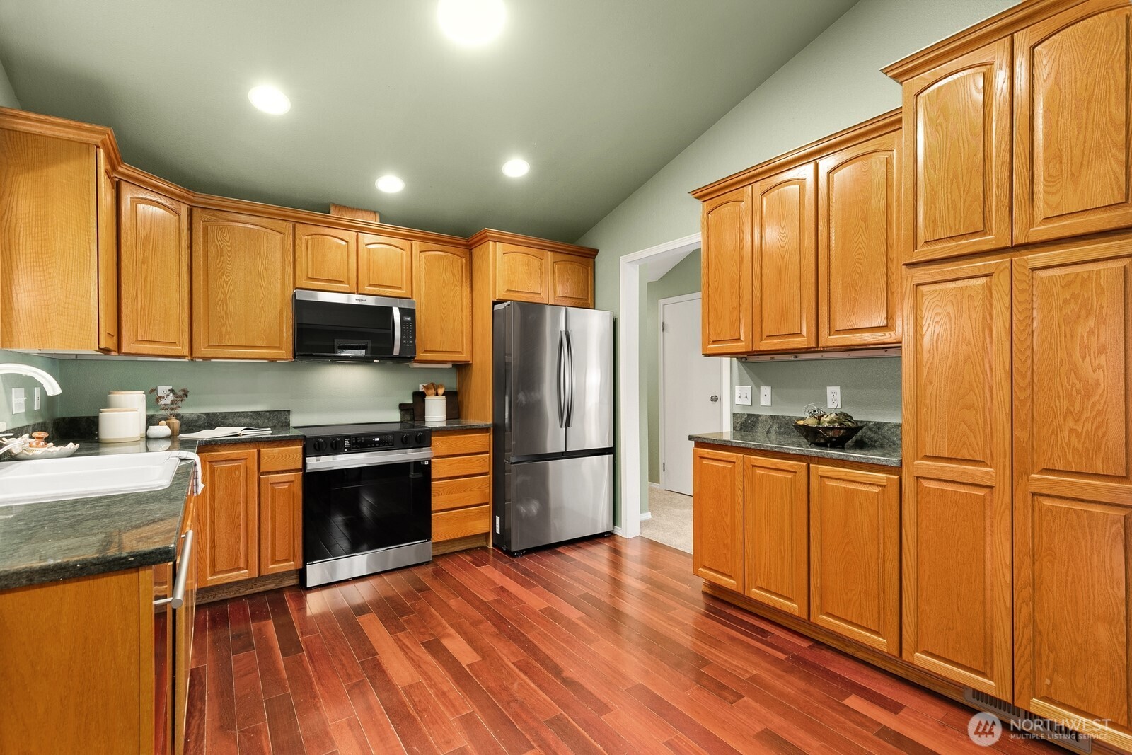 17637 162nd Place Southeast Renton, WA 98058 - Photo 9 of 35