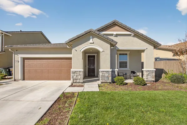 $569,900 | 1681 Oleander Avenue, Manteca, CA 95337