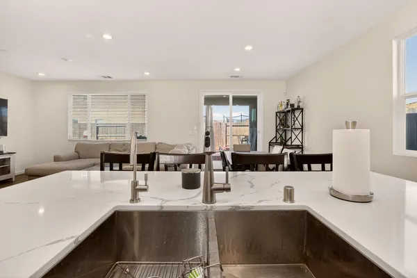 $559,900 | 1681 Oleander Avenue, Manteca, CA 95337