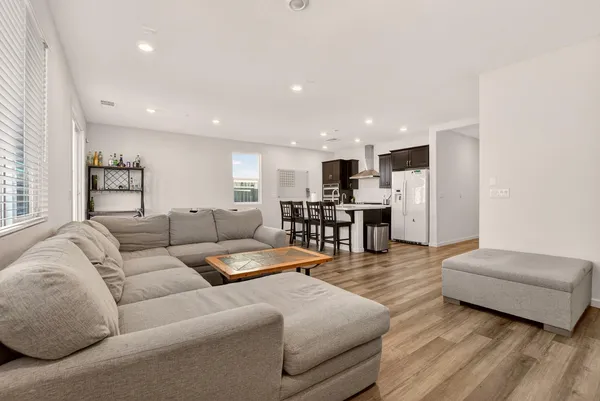 $559,900 | 1681 Oleander Avenue, Manteca, CA 95337