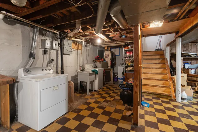 $155,000 | 2366 Progress Avenue, Lincoln Park, MI 48146