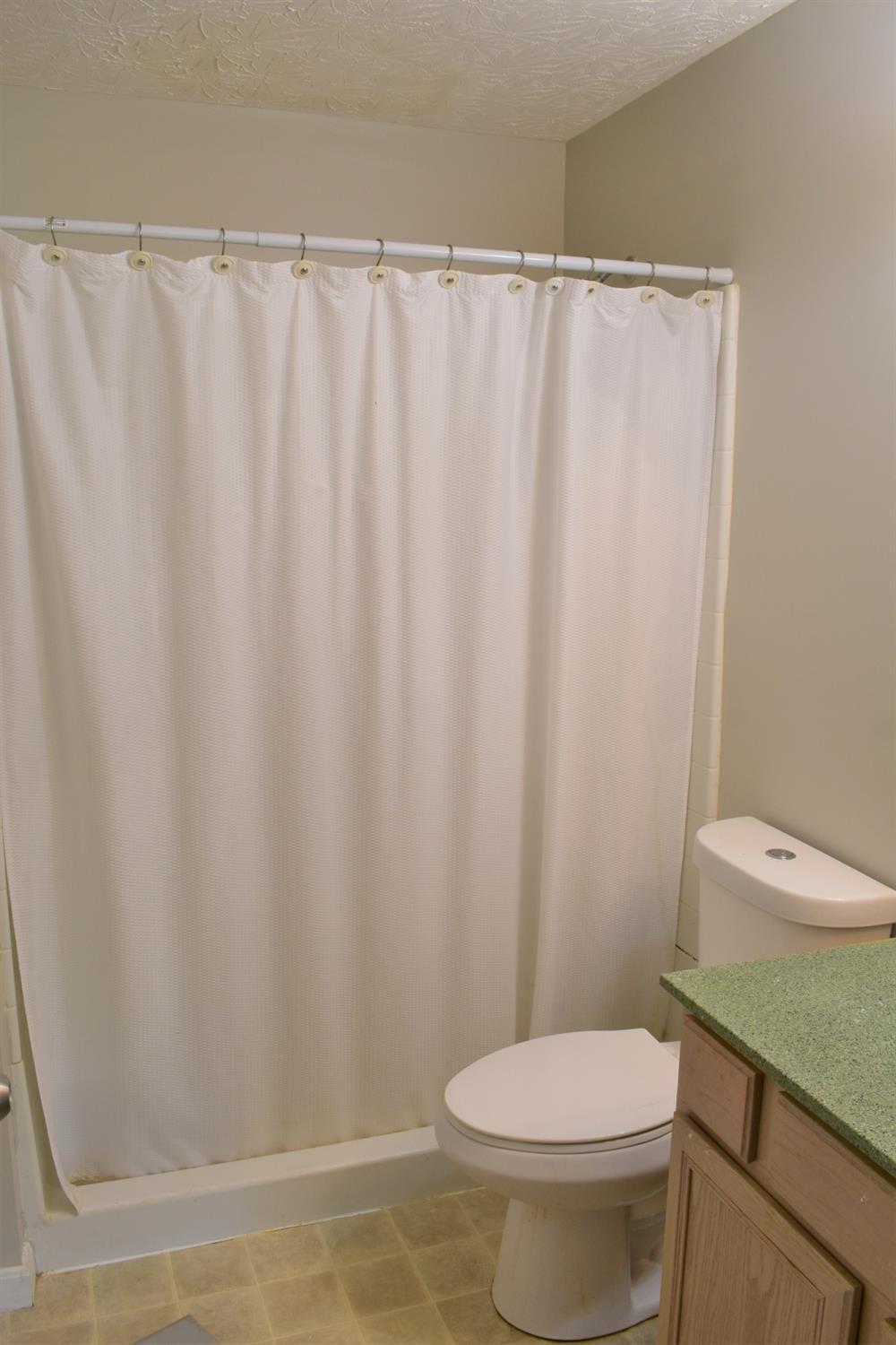 3408 North Bend Road, Unit 5 Cincinnati, OH 45247 - Photo 9 of 12
