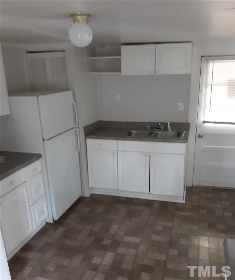 309 Bledsoe Avenue Raleigh, NC 27601 - Photo 8 of 9